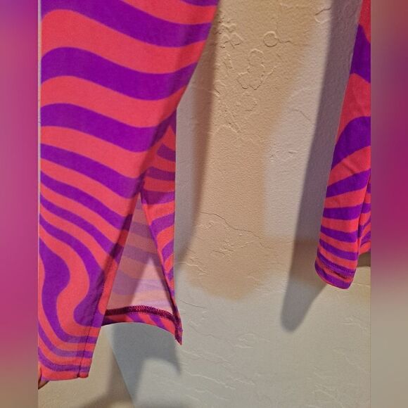 Terez Mesh Mock Long Sleeve Top Small nwot - Picture 4 of 5